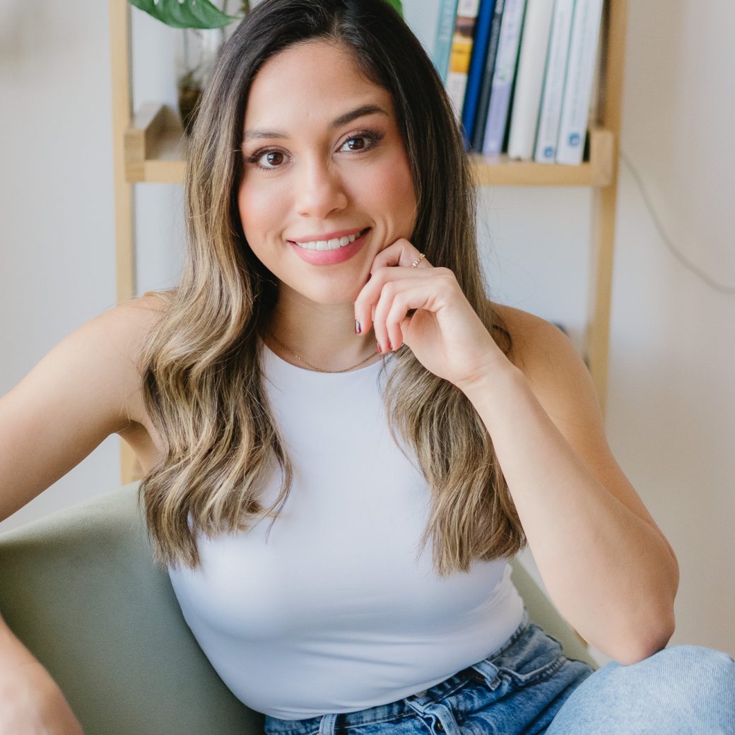 LUCY HERRARTE. NUTRICIONISTA, COMIENDO BONITO